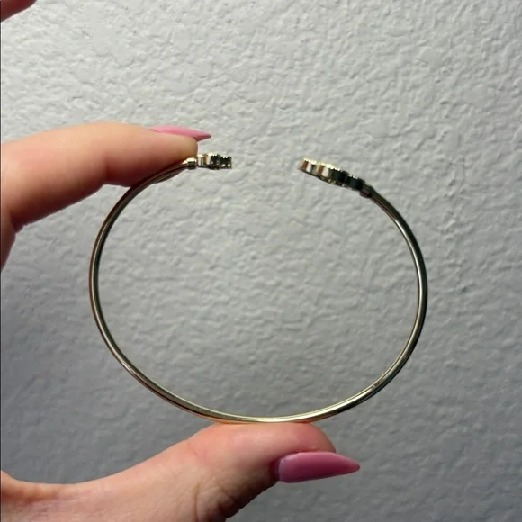 NWT Emma Vera Silver Clover Cuff Bangle Bracelet - Picture 2 of 5